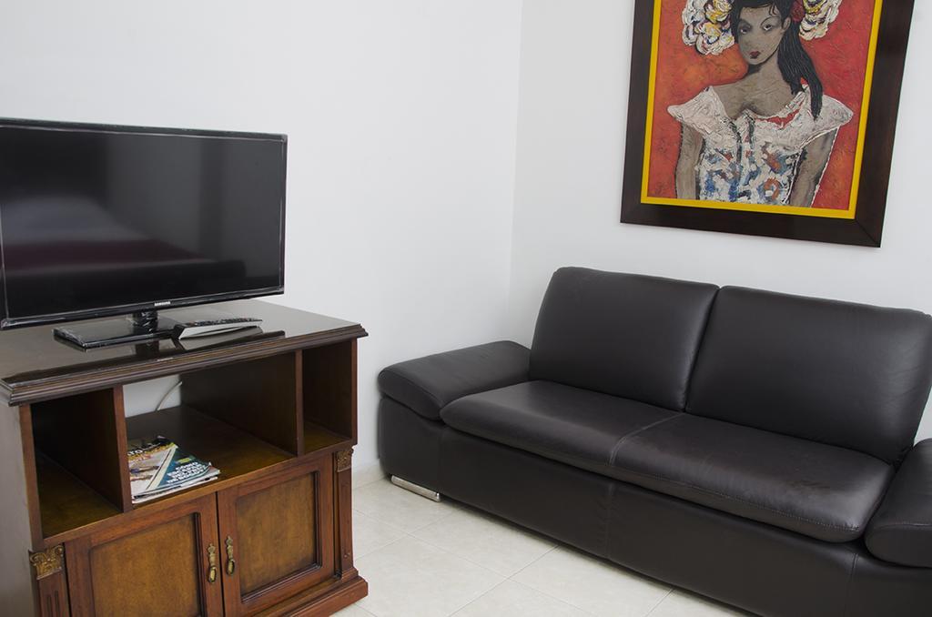 Hostal Alameda Cali Bilik gambar