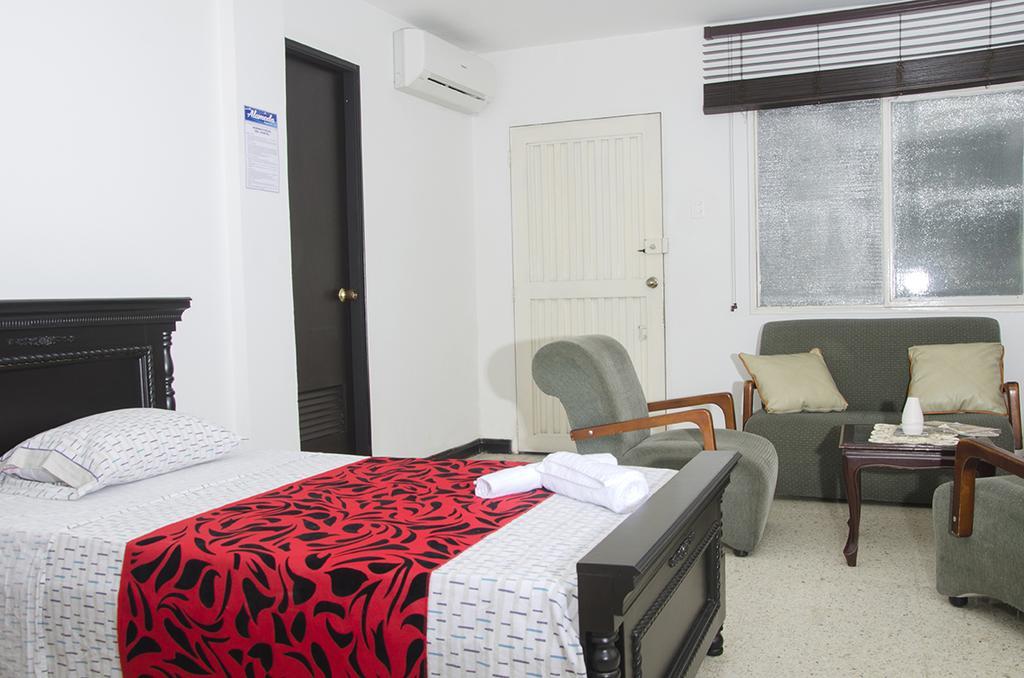 Hostal Alameda Cali Bilik gambar